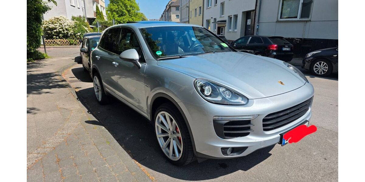 Porsche Cayenne 193.000 km 33.500 &euro; Essen 45128