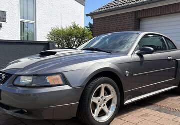 Ford Mustang 162.056 km 9.800 &euro; Mülheim an der Ruhr 45475