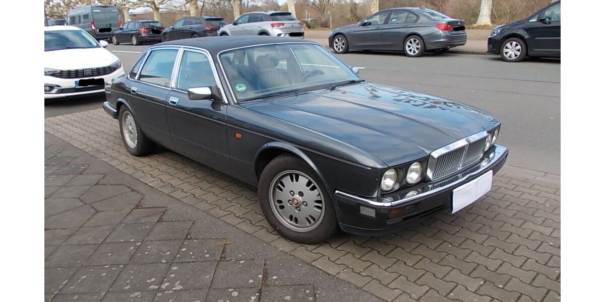 Jaguar XJ40 192.790 km 7.500 &euro; Düsseldorf 40549