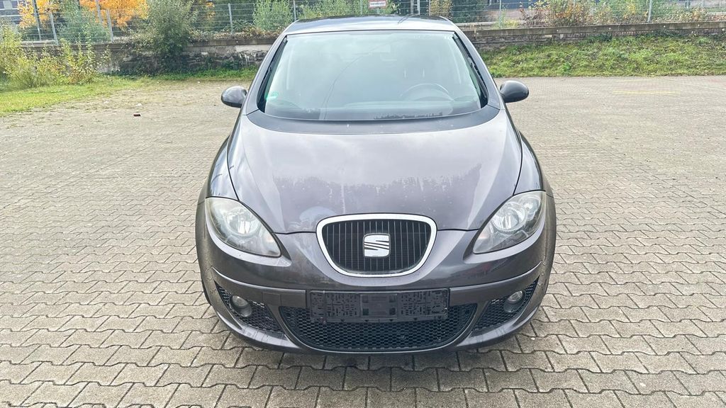 Seat Toledo 237.268 km 950 &euro; Radevormwald 42477