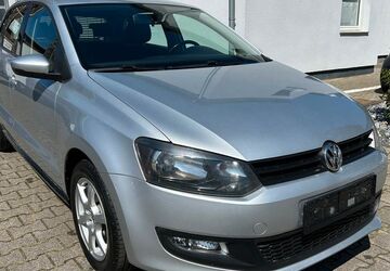VW Polo 124.858 km 4.950 &euro; Hilden 40721