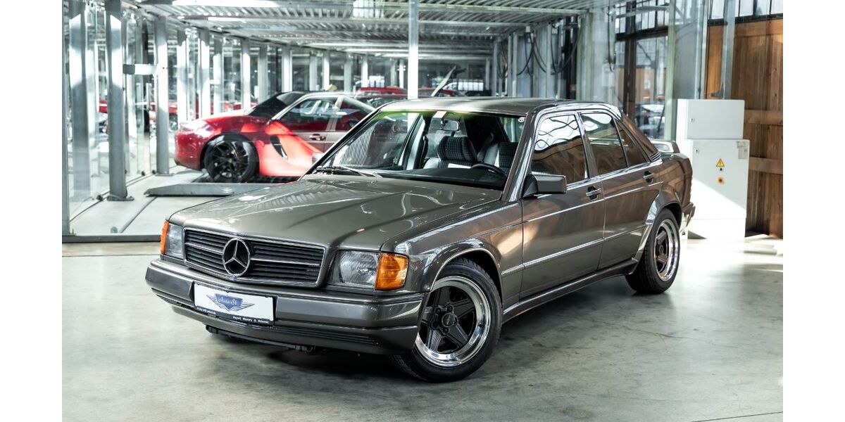 Mercedes-Benz 190 75.657 km 149.890 &euro; Düsseldorf 40591