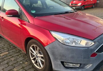 Ford Focus 195.000 km 2.950 &euro; wuppertal 42285
