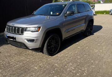 Jeep Grand Cherokee 131.000 km 22.300 &euro; Düsseldorf 40221