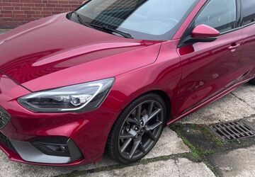 Ford Focus 75.000 km 16.280 &euro; Düsseldorf 40549