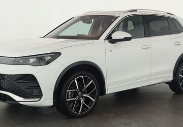 VW Tiguan 18.400 km 48.284 &euro; Neuss 41464