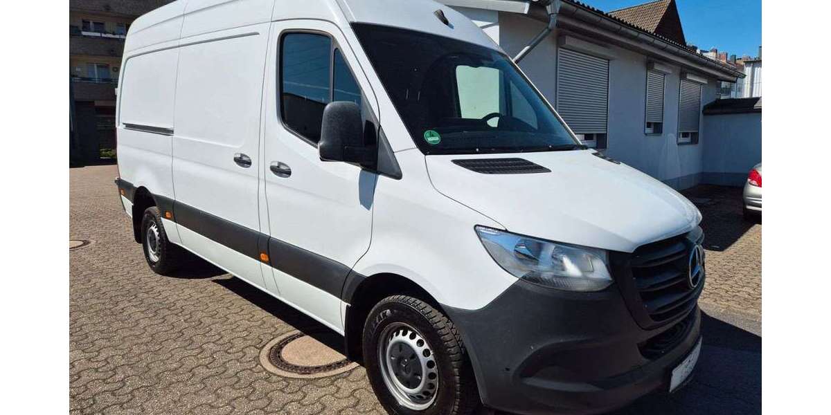 Mercedes-Benz Sprinter 298.000 km 17.900 &euro; Düsseldorf 40591
