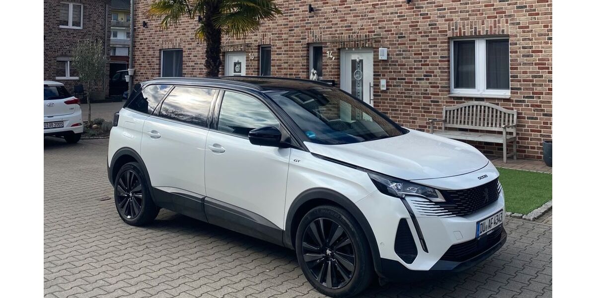 Peugeot 5008 39.500 km 27.900 &euro; Duisburg 47226