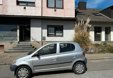 Toyota Yaris 115.000 km 799 &euro; Sprockhövel 45549