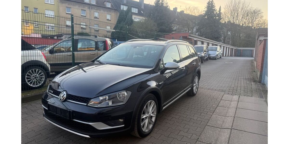VW Golf 207.000 km 10.500 &euro; Essen 45143