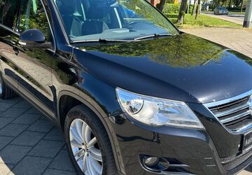 VW Tiguan 297.147 km 5.450 &euro; Gelsenkirchen 45899