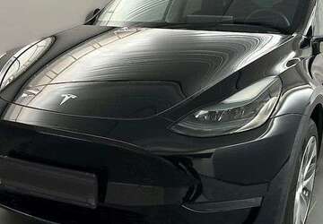 Tesla Model Y 112.800 km 32.900 &euro; Bochum 44803