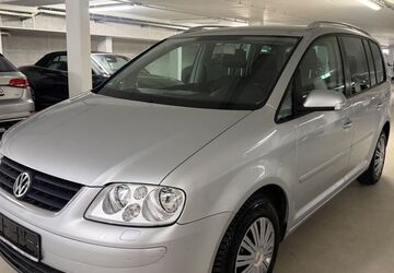 VW Touran 200.000 km 3.800 &euro; Essen 45326