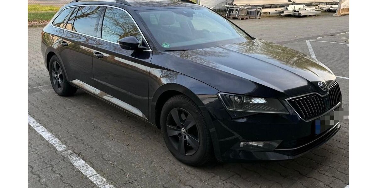Skoda Superb 217.000 km 10.800 &euro; Meerbusch 40670