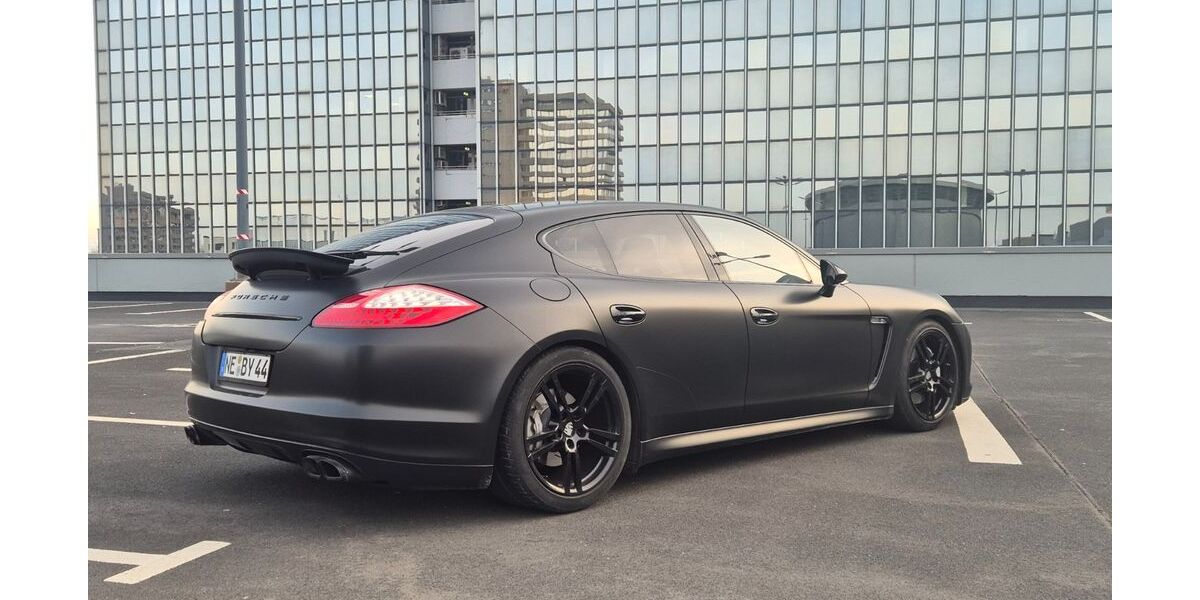 Porsche Panamera 168.000 km 25.490 &euro; Neuss 41462