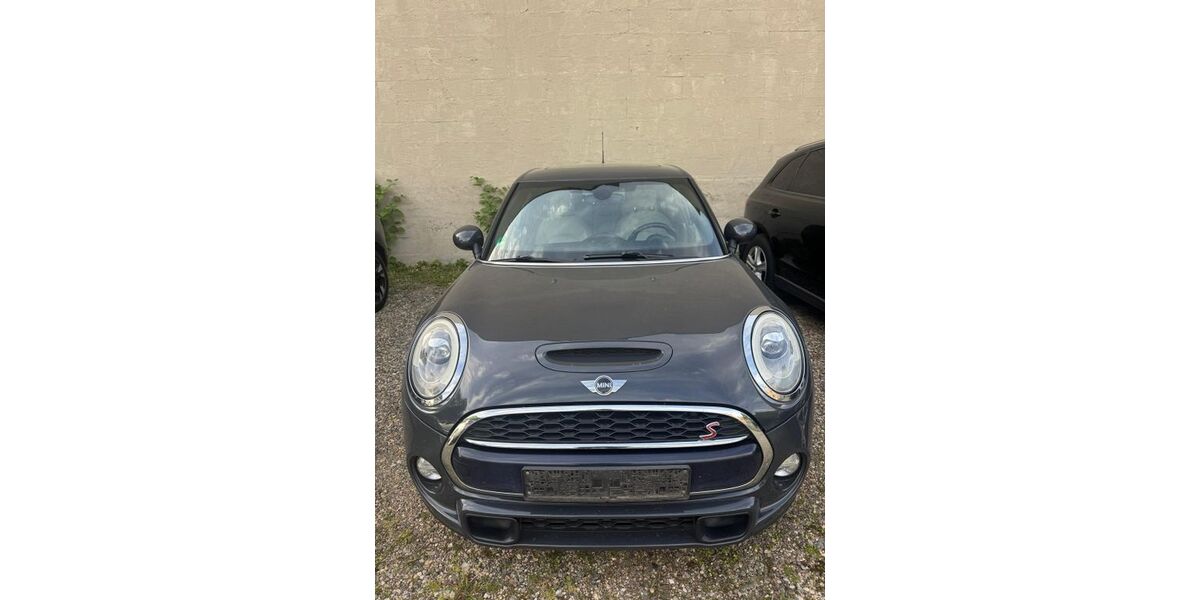 Mini Cooper SD 229.000 km 8.590 &euro; Oberhausen (Sterkrade) 46149