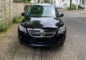VW Tiguan 140.000 km 7.900 &euro; Wuppertal 42327