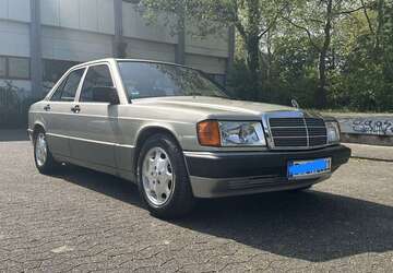Mercedes-Benz 190 109.400 km 4.800 &euro; Düsseldorf 40229