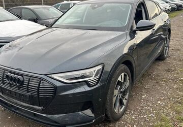 Audi e-tron 32.983 km 30.315 &euro; Hagen 58091