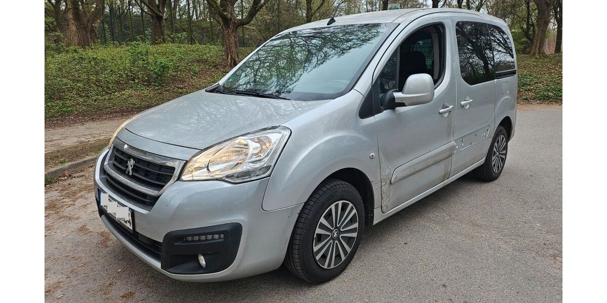 Peugeot Partner 223.326 km 4.500 &euro; Essen 45356