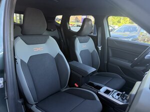 Dacia DUSTER HYBRID 140 1.6 Extreme +CarPlay+360 Cam+ 4.225 km 25.498 &euro; Meerbusch 40667