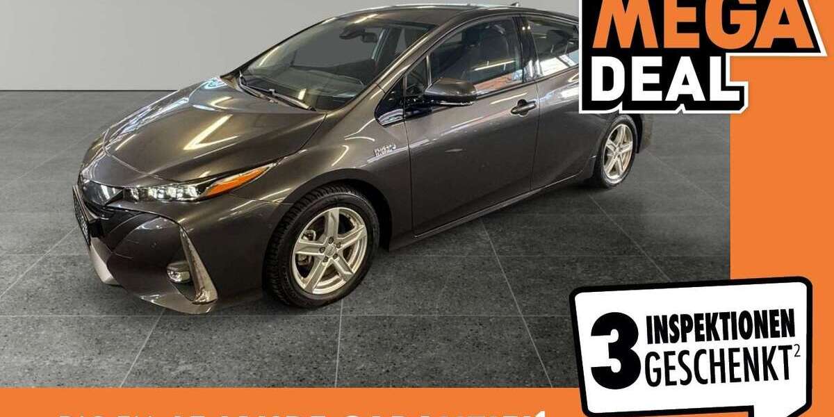 Toyota Prius 32.843 km 23.890 &euro; Düsseldorf 40233