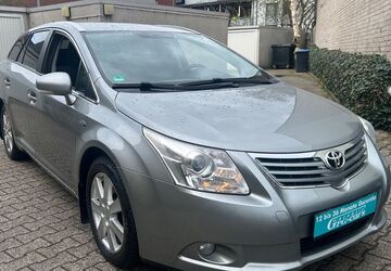 Toyota Avensis 170.000 km 7.450 &euro; Düsseldorf 40589