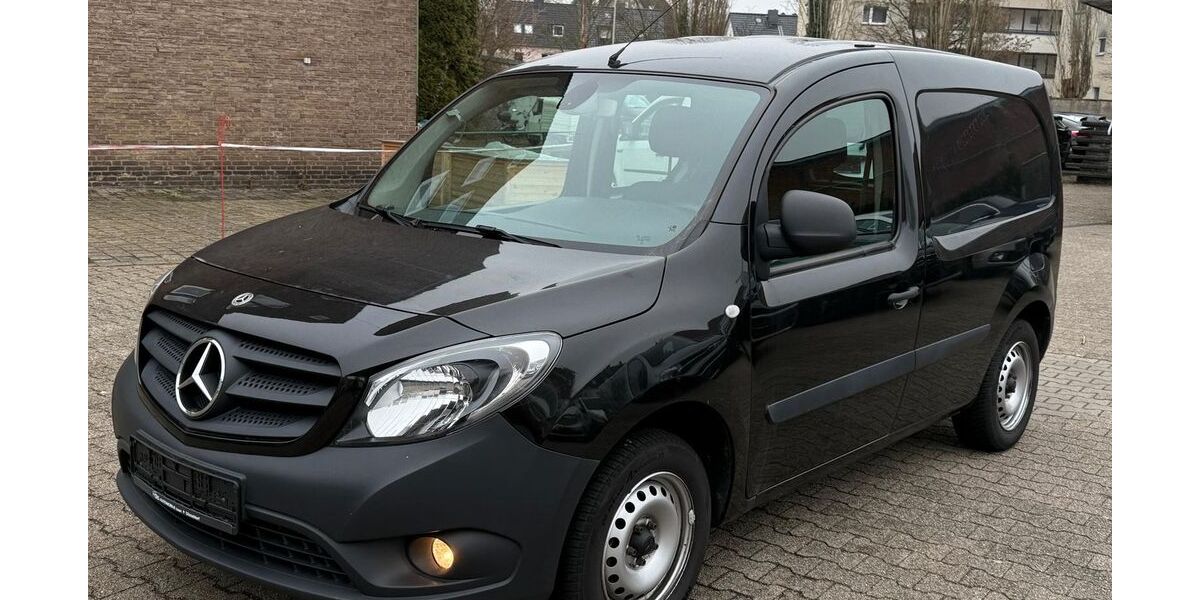 Mercedes-Benz Citan 164.000 km 8.500 &euro; Düsseldorf 40599