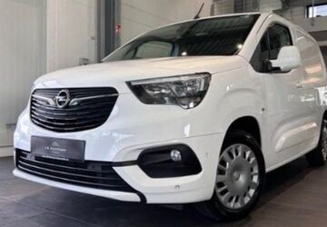 Opel Combo 121.500 km 9.999 &euro; Duisburg 47239