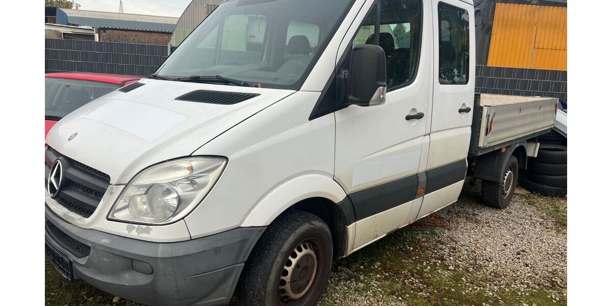 Mercedes-Benz Sprinter 299.199 km 6.999 &euro; Düsseldorf 40231