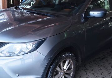 Nissan Qashqai 63.000 km 11.900 &euro; Velbert 42555