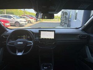 Dacia DUSTER HYBRID 140 1.6 Extreme +CarPlay+360 Cam+ 4.225 km 25.498 &euro; Meerbusch 40667