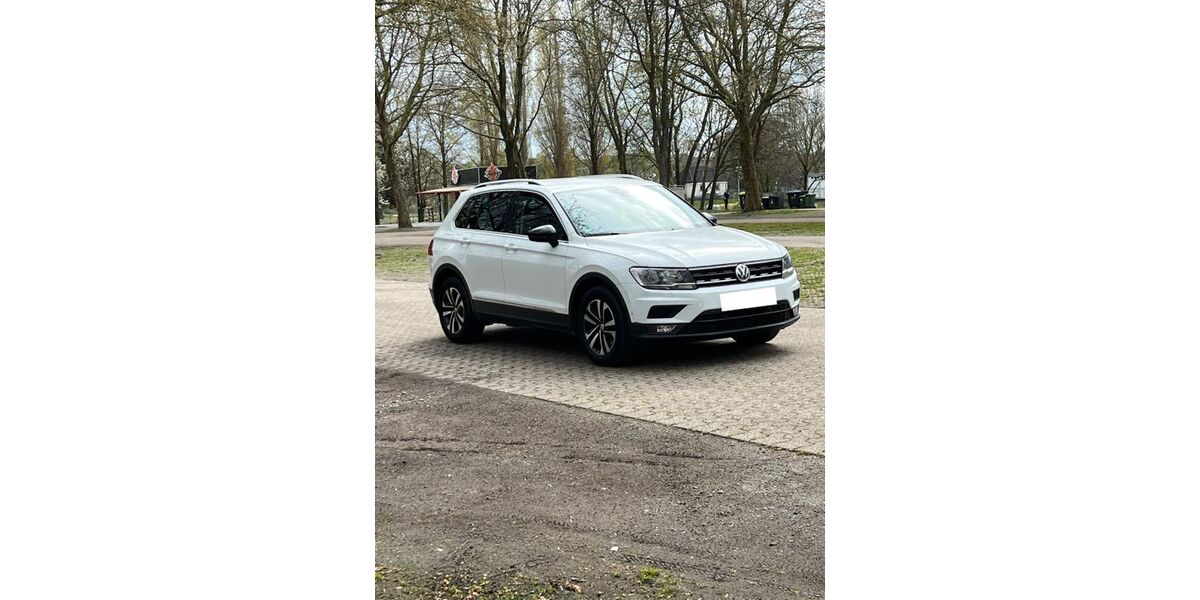 VW Tiguan 129.700 km 16.900 &euro; Oberhausen 46147