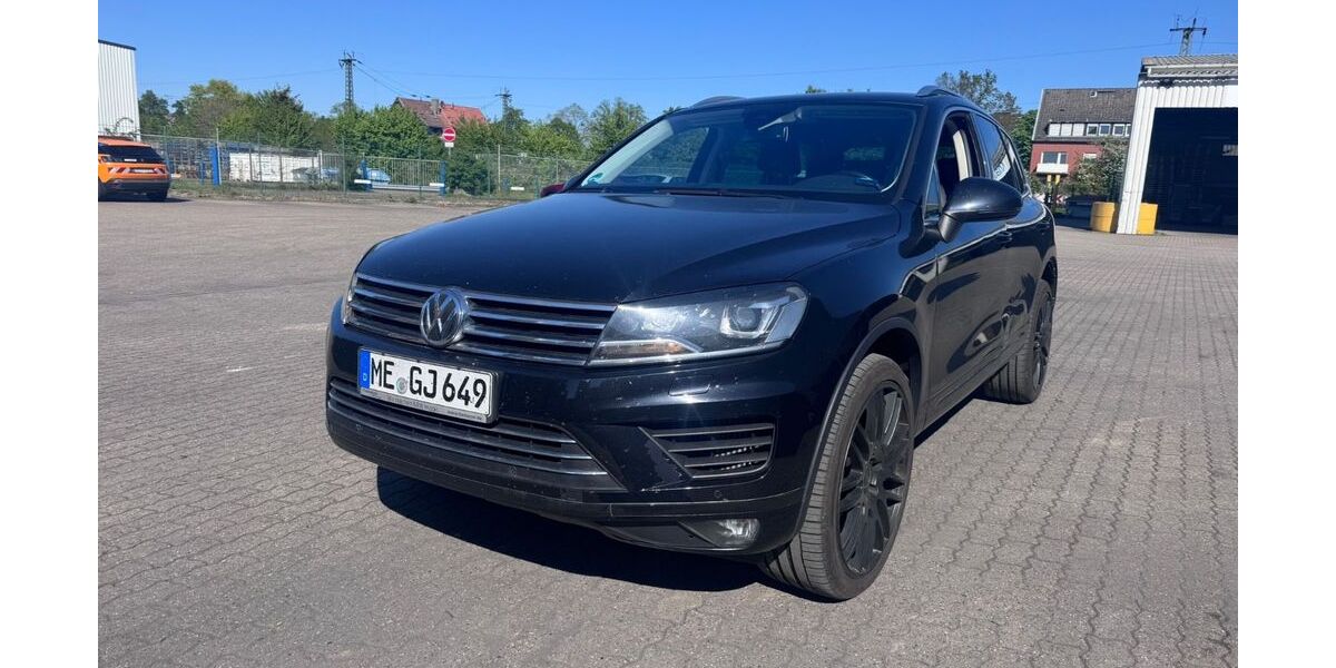 VW Touareg 179.537 km 15.900 &euro; Ratingen 40885