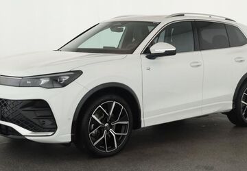 VW Tiguan 17.200 km 41.885 &euro; Düsseldorf 40233