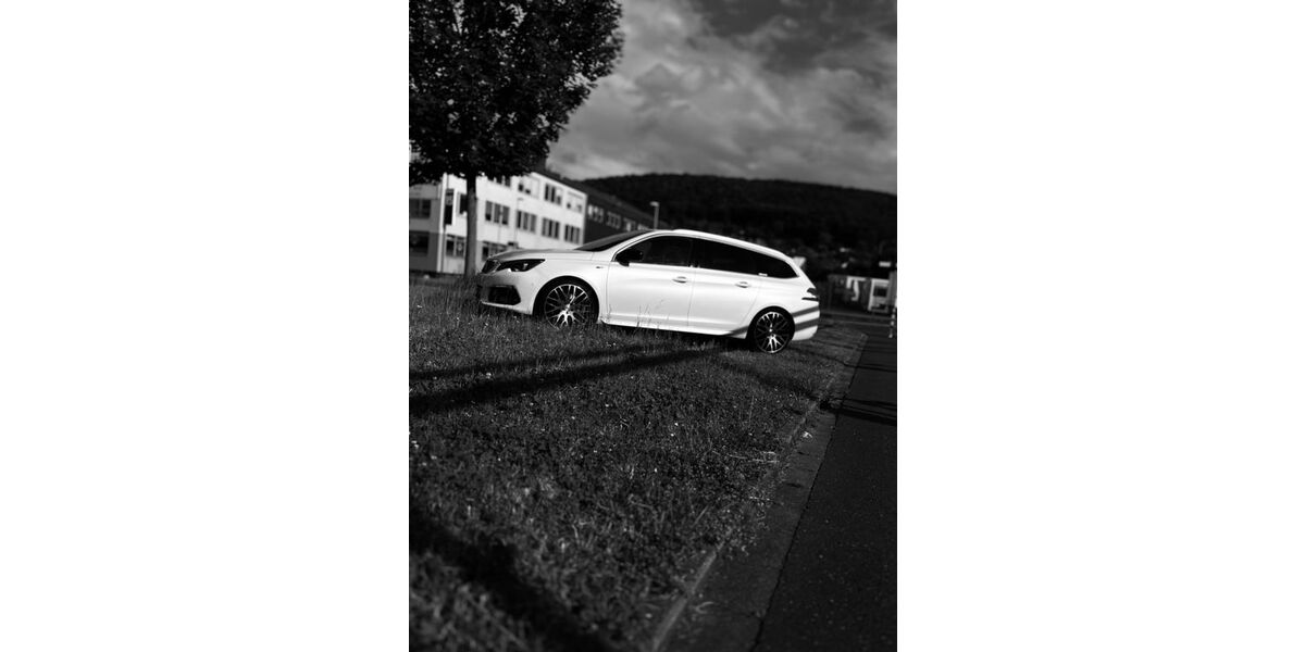 Peugeot 308 135.000 km 14.000 &euro; Schwelm 58332