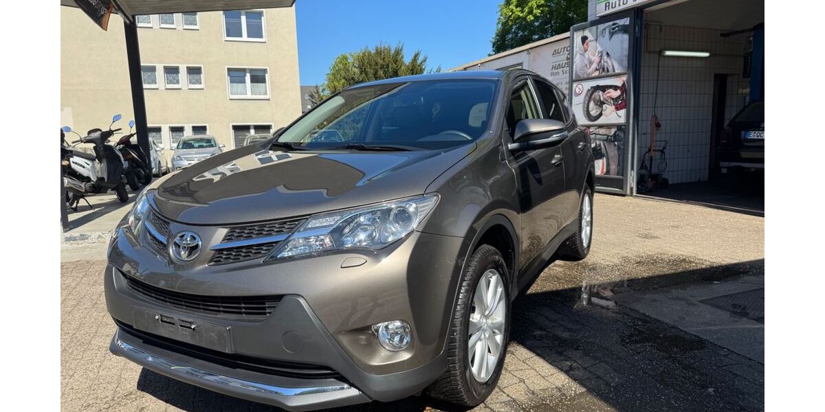 Toyota RAV 4 69.000 km 18.500 &euro; Essen 45355