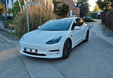 Tesla Model 3 44.290 km 27.500 &euro; Monheim am Rhein 40789