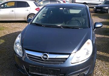 Opel Corsa 151.000 km 2.399 &euro; Duisburg 47167