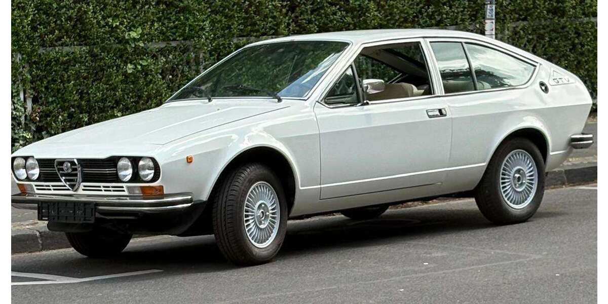 Alfa Romeo Alfetta 22.327 km 26.990 &euro; Düsseldorf Niederkassel 40547