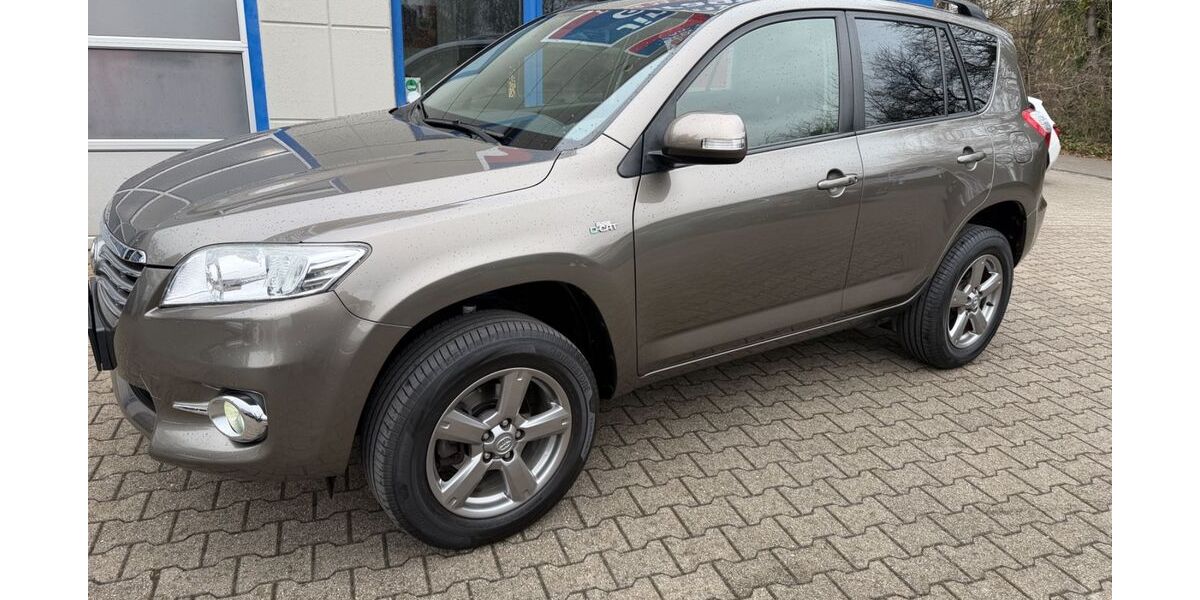Toyota RAV 4 156.905 km 10.999 &euro; Bochum 44894
