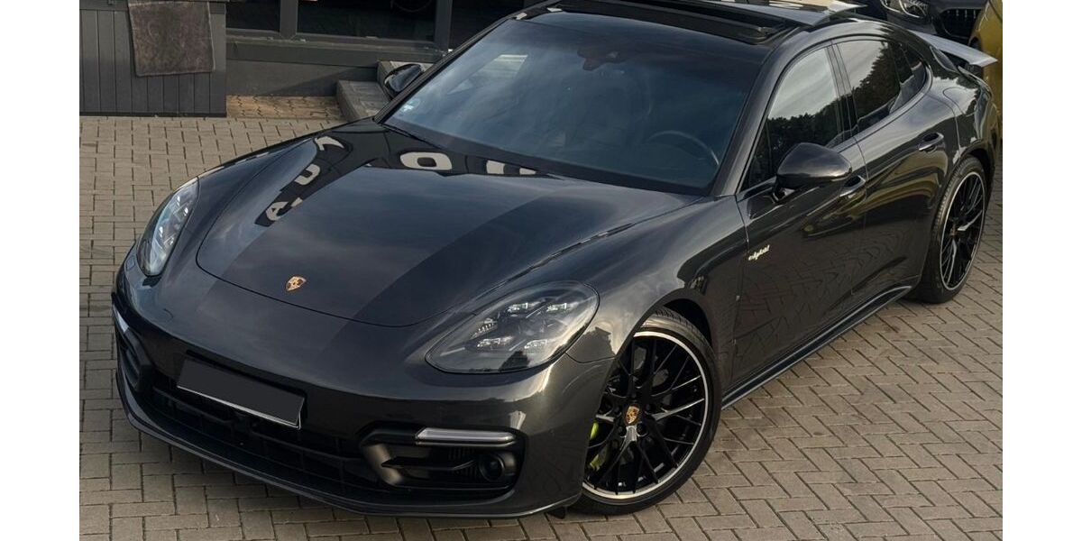 Porsche Panamera 128.000 km 69.000 &euro; Düsseldorf 40213