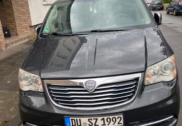 Lancia Voyager 305.000 km 5.990 &euro; Duisburg 47229