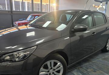 Peugeot 308 114.200 km 7.900 &euro; Neuss 41469