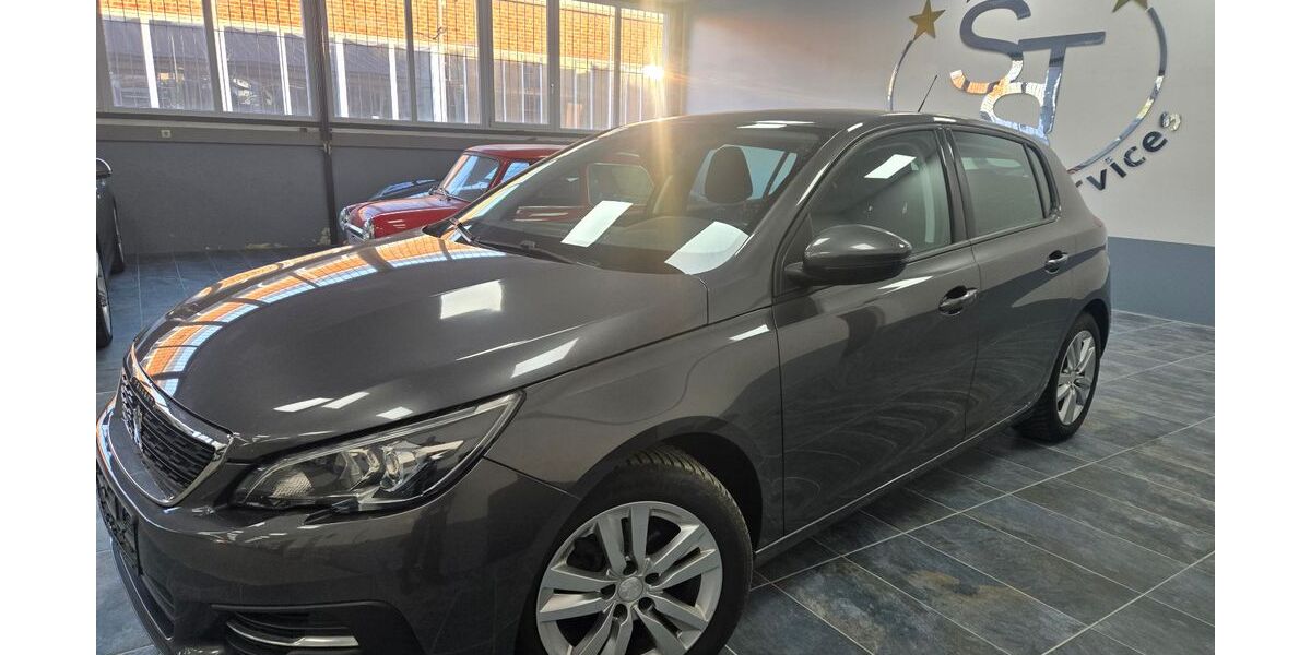 Peugeot 308 114.200 km 7.900 &euro; Neuss 41469