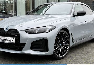 BMW i4 24.306 km 53.530 &euro; Mülheim 45472