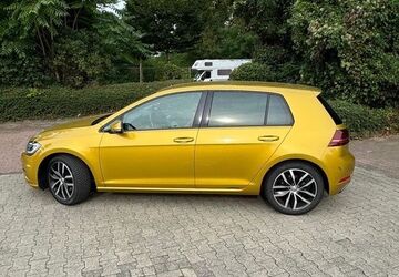 VW Golf 112.000 km 14.599 &euro; Düsseldorf 40472