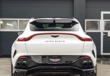 Aston Martin DBX 12.500 km 129.900 &euro; Velbert 42553