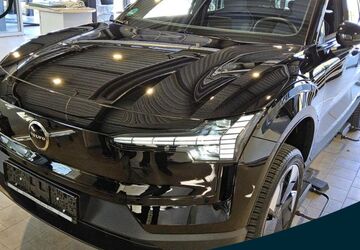 Volvo EX30 8.222 km 33.990 &euro; Essen-Kray 45309