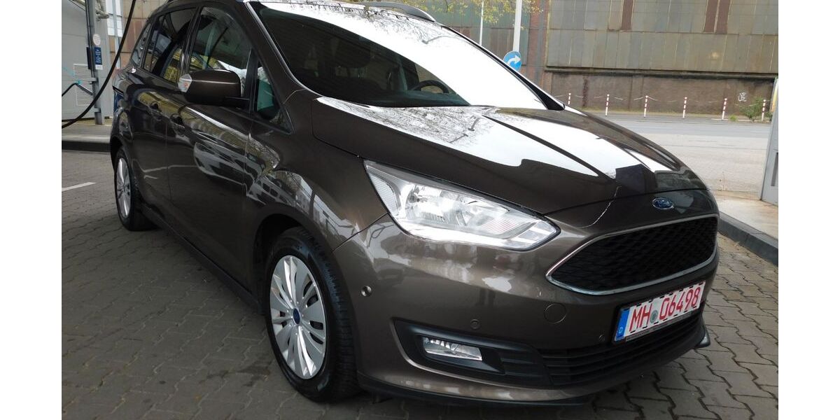 Ford Grand C-Max 94.088 km 9.499 &euro; Mülheim 45473